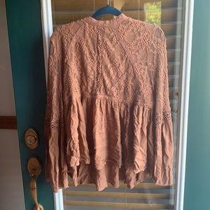 American eagle pesant blouse